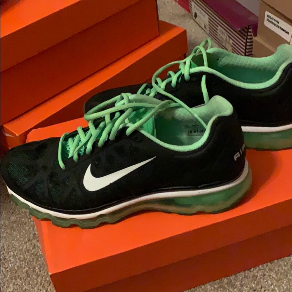 Nike air max wmns 8.5 black & lime